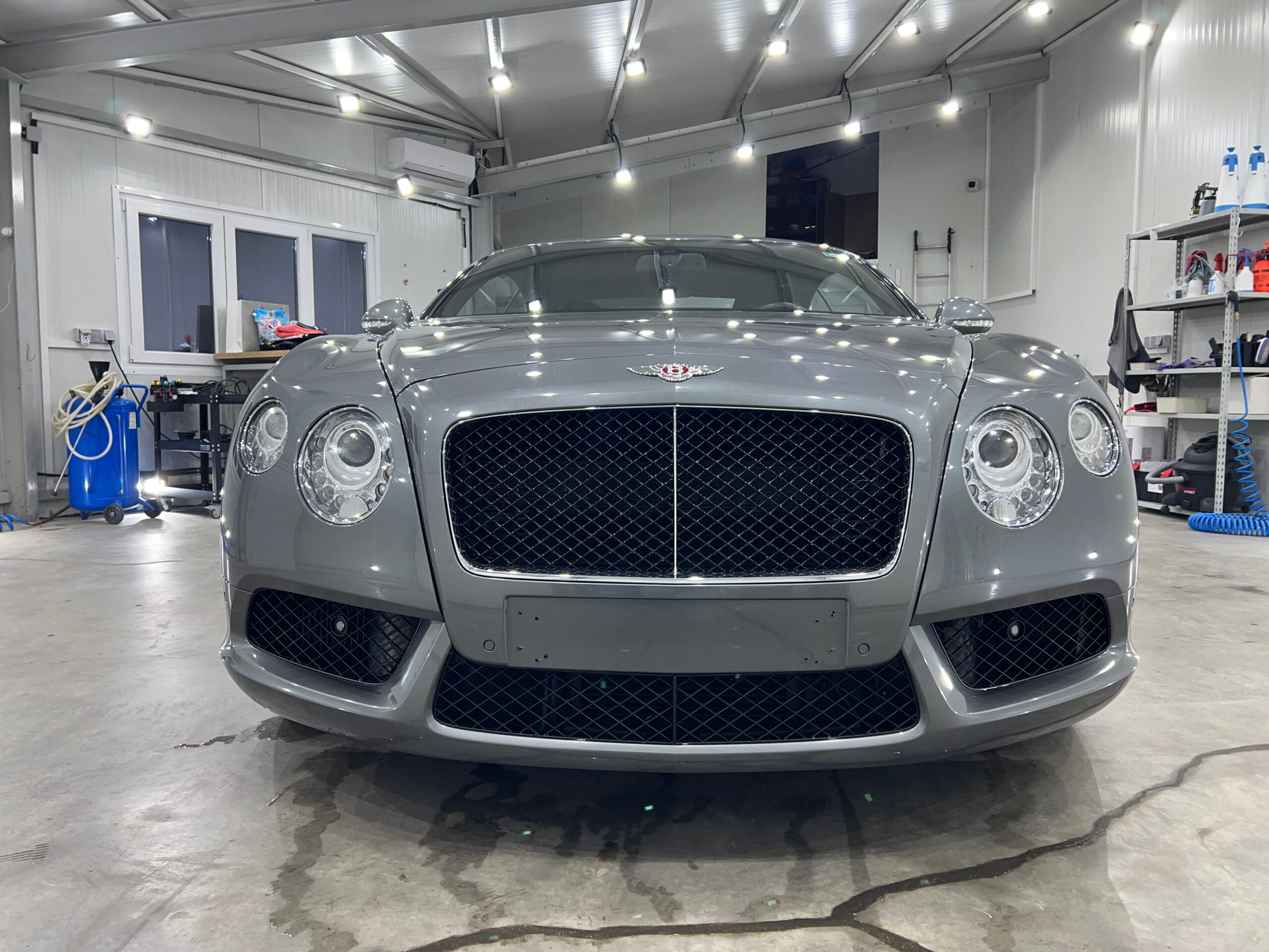 Bentley (7) detailing auto