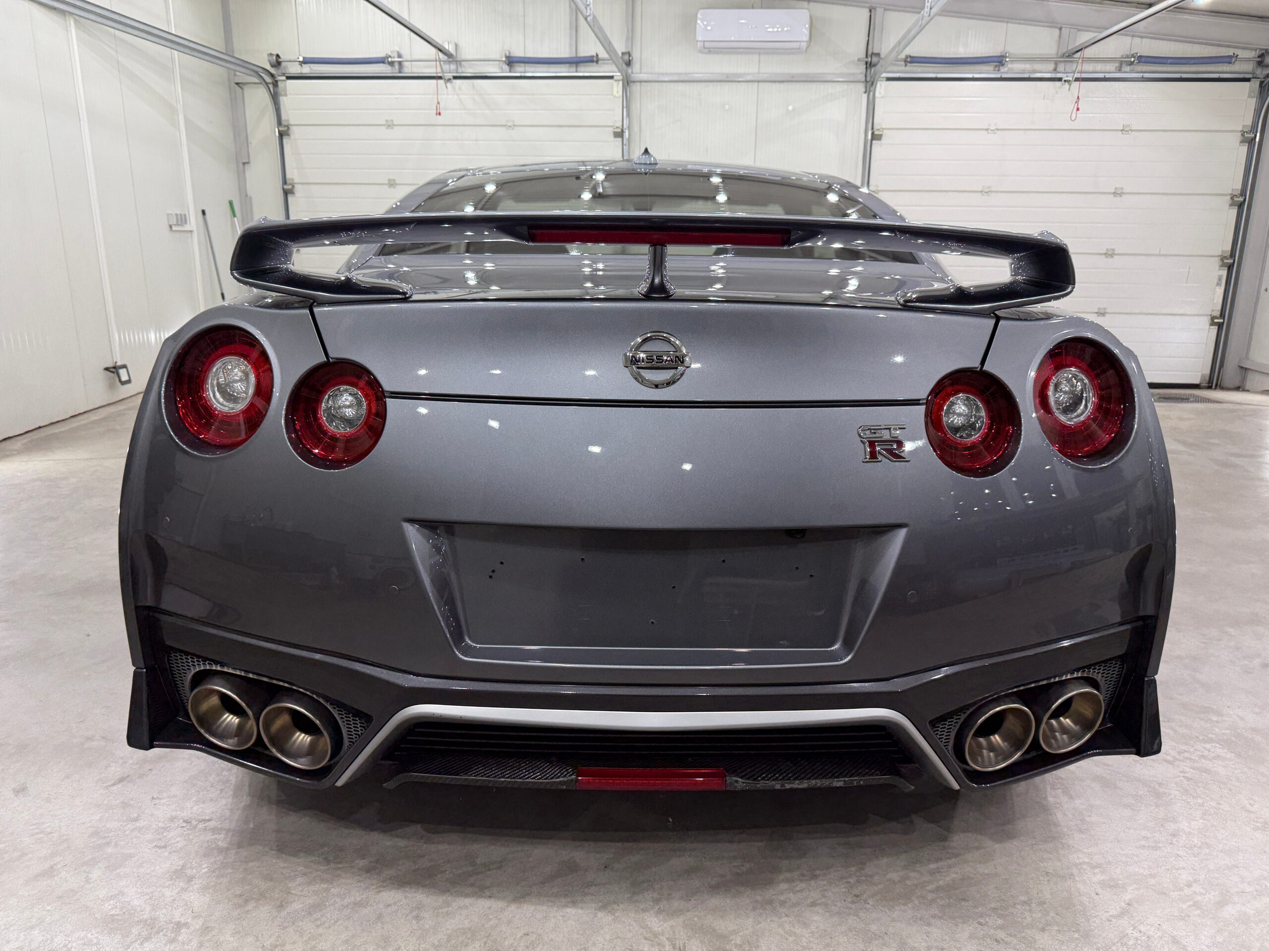 Nissan GTR (2) detailing auto